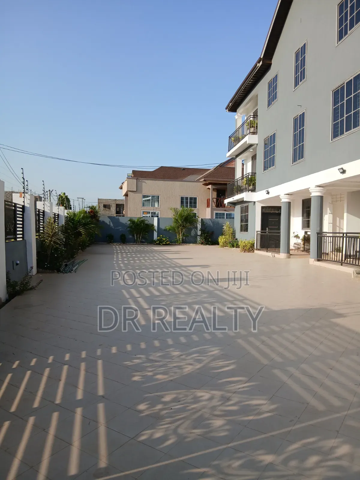 2bdrm Apartment in Savannah, Tema Metropolitan for rent