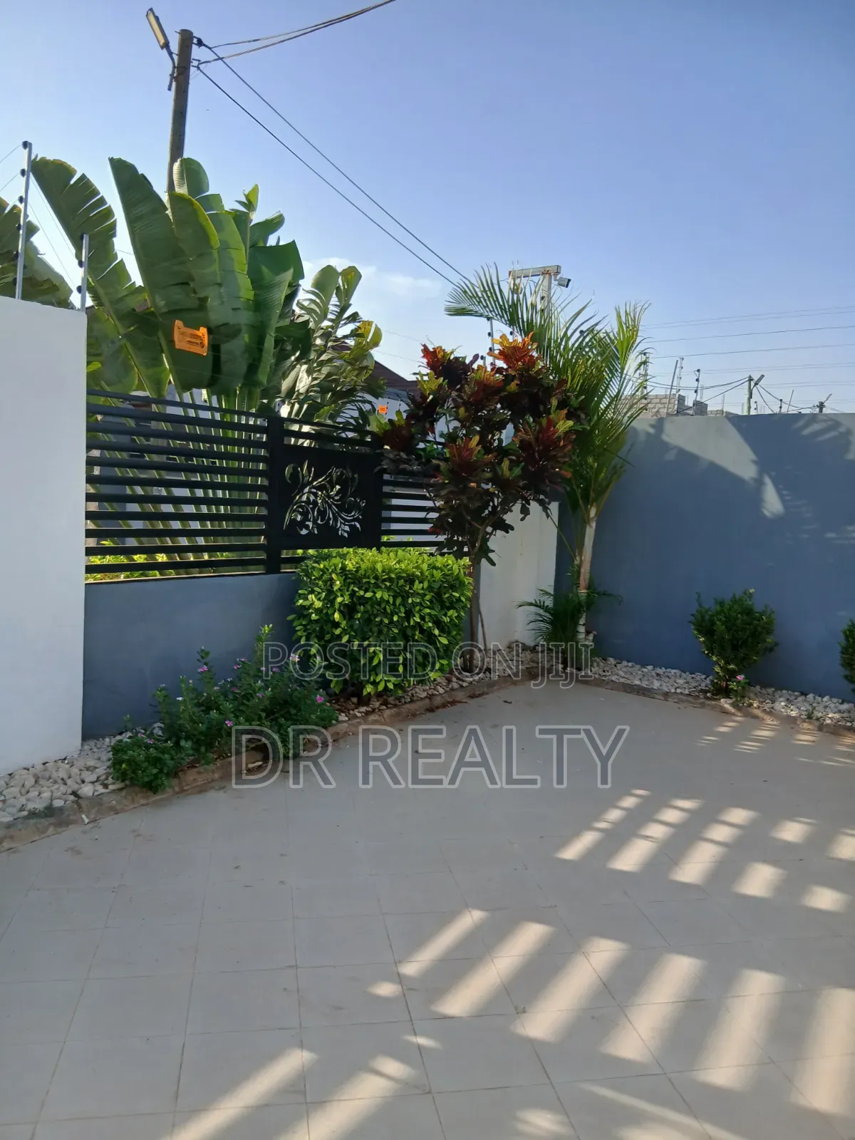 2bdrm Apartment in Savannah, Tema Metropolitan for rent