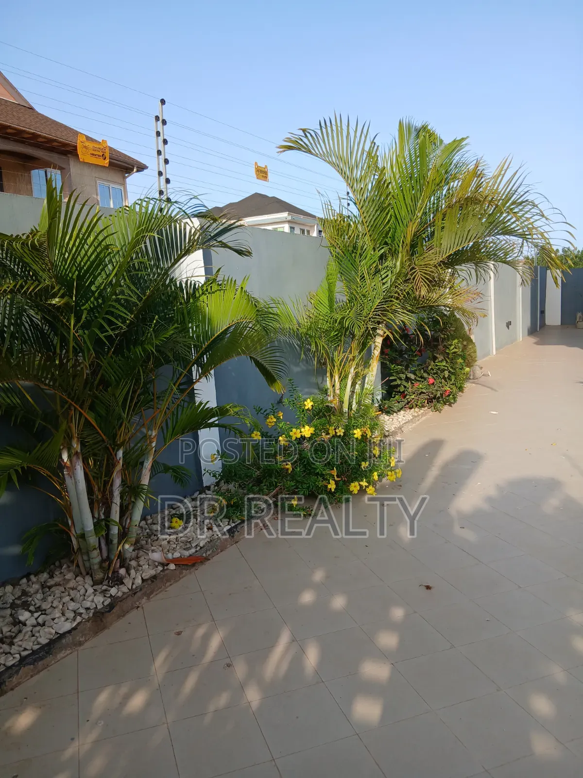 2bdrm Apartment in Savannah, Tema Metropolitan for rent