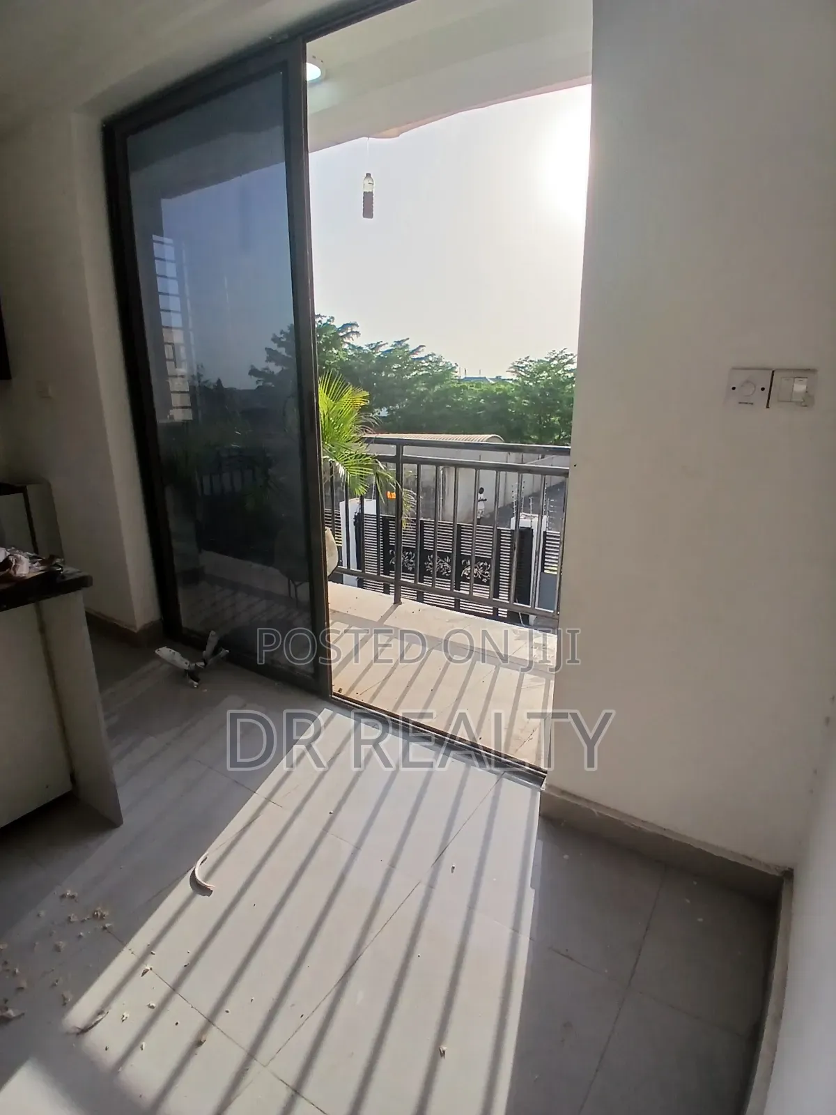2bdrm Apartment in Savannah, Tema Metropolitan for rent