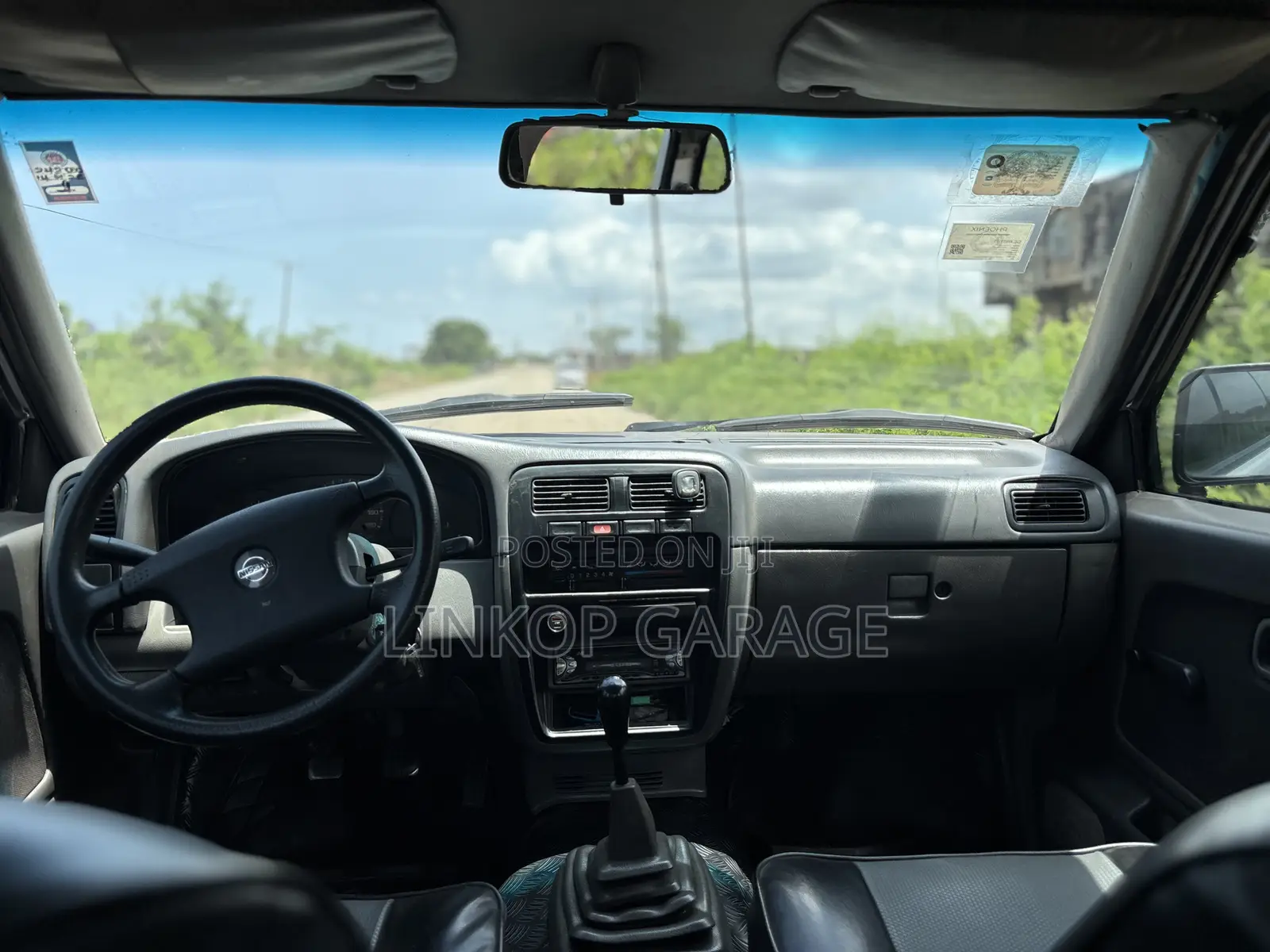 Nissan Hardbody 2003 Silver