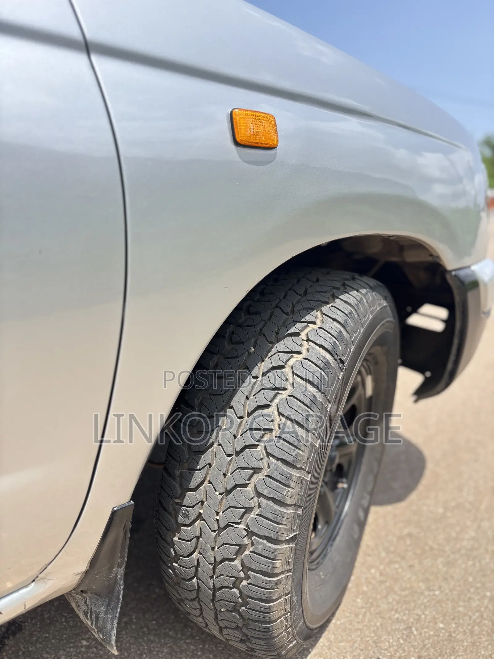 Nissan Hardbody 2003 Silver