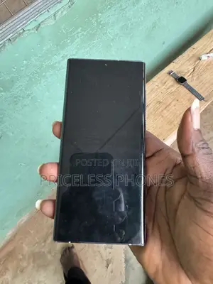 Samsung Galaxy S22 Ultra 5G 256 GB Black