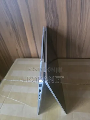 New Laptop HP EliteBook 1040 G8 16GB Intel Core i7 SSD 512GB