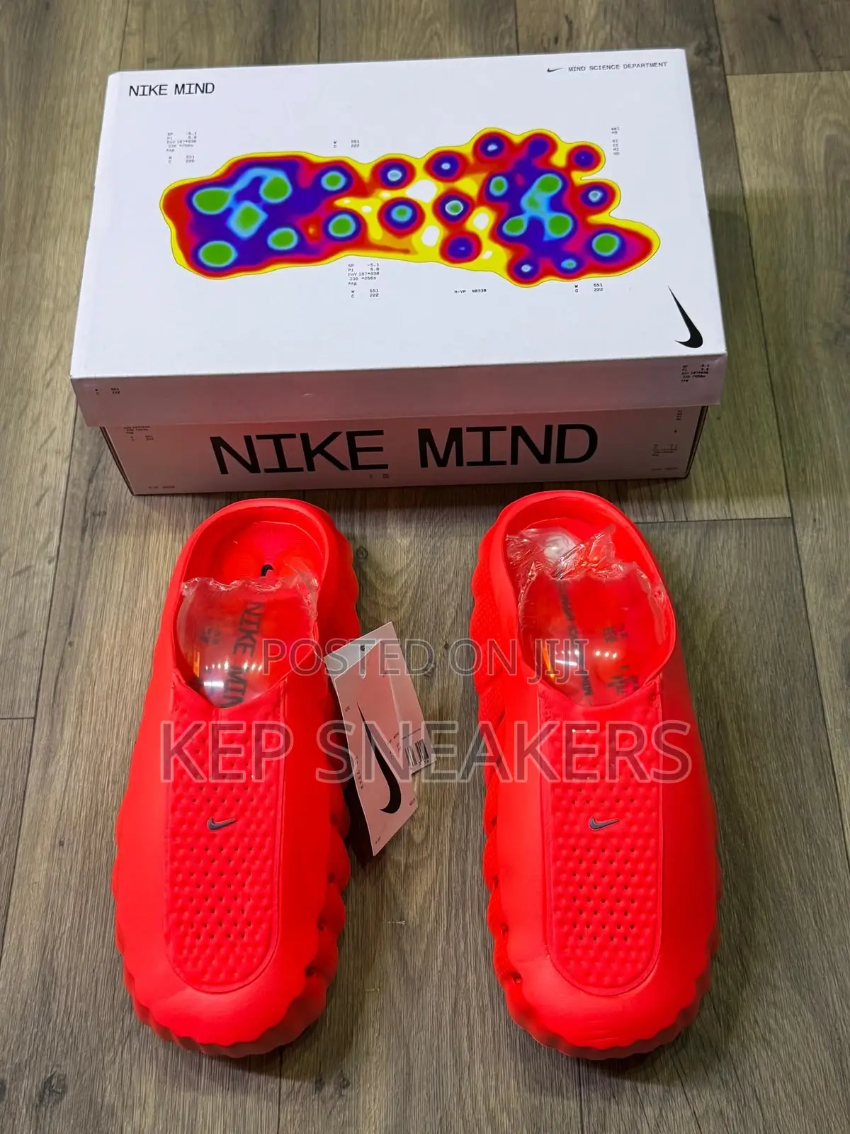 Nike Mind 001