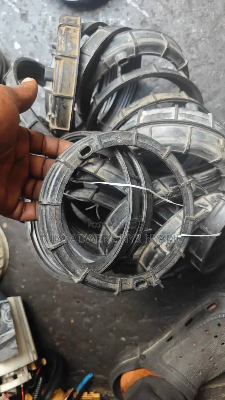 Used Fuel Pump Locking Rings