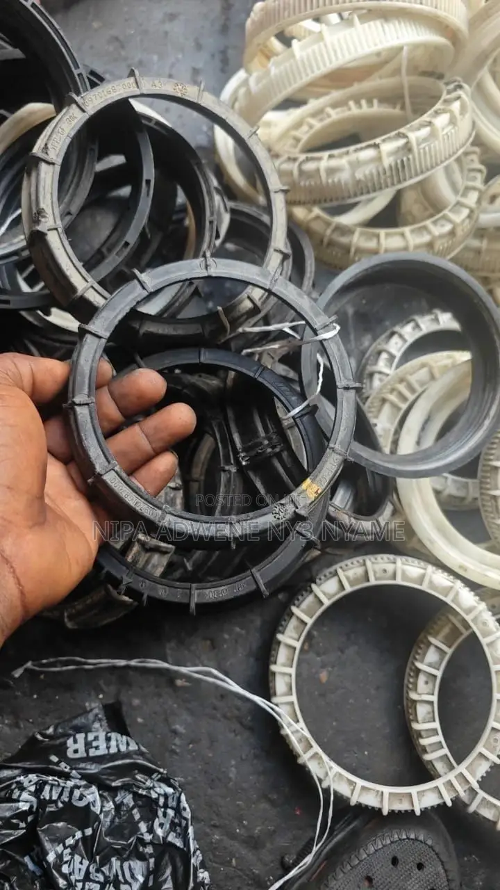 Used Fuel Pump Locking Rings