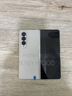 Samsung Galaxy Z Fold4 256 GB Rose Gold