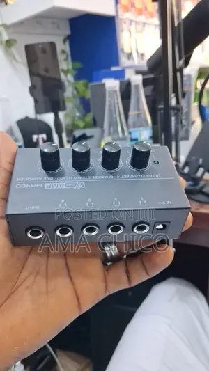 4 Channels Stereo Headphones Amplifier