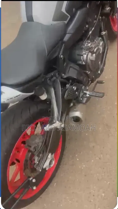 Yamaha 2018 Blue