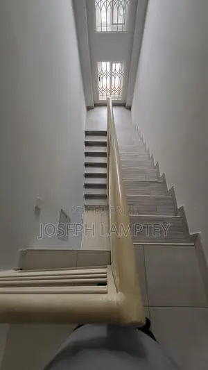 4bdrm House in Joseph Lamptey, American House for rent
