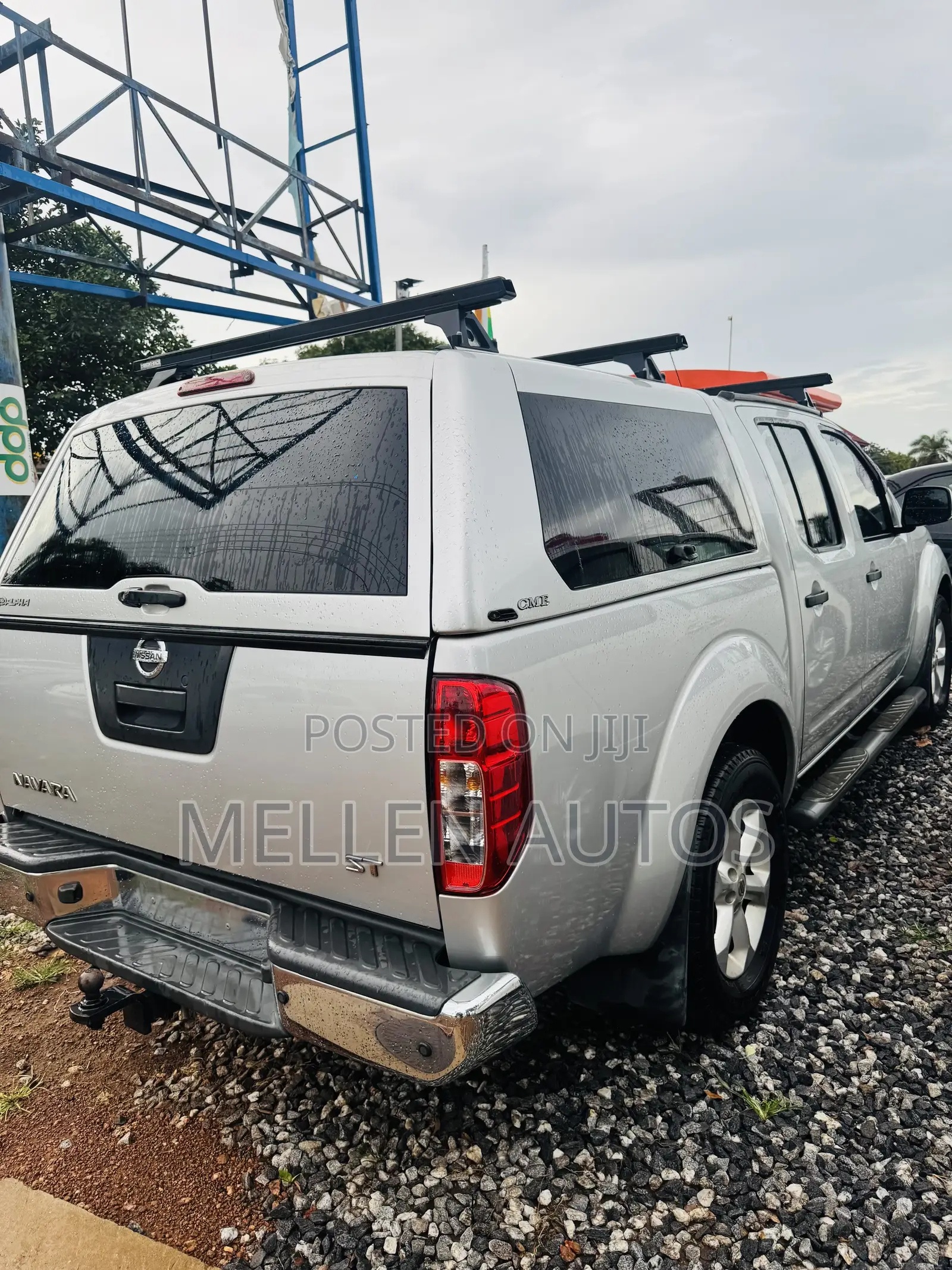 Nissan Navara 2012 Silver