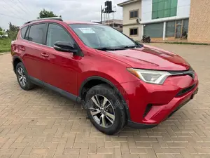 Toyota RAV4 LE AWD (2.5L 4cyl 6A) 2017 Red
