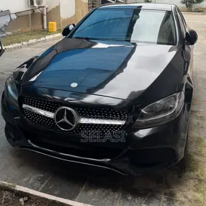 Mercedes-Benz C300 Base Sedan RWD (2.0L 4cyl 7A) 2016 Black