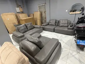 Couch / Sofa Set