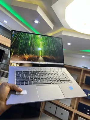 Laptop HP ZBook Studio G8 32GB Intel Core i7 SSD 512GB