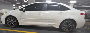Toyota Corolla SE 2020 White