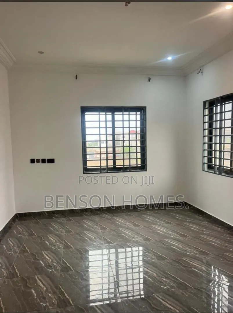 4bdrm Duplex in Lashibi for rent