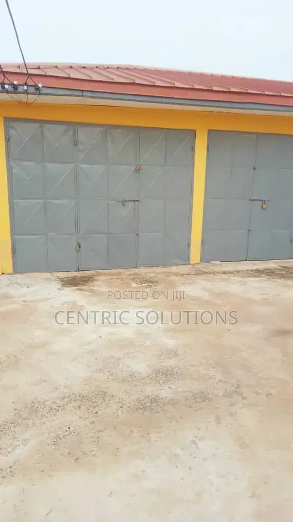Furnished 4bdrm Shared Apartment in Community 25 for rent