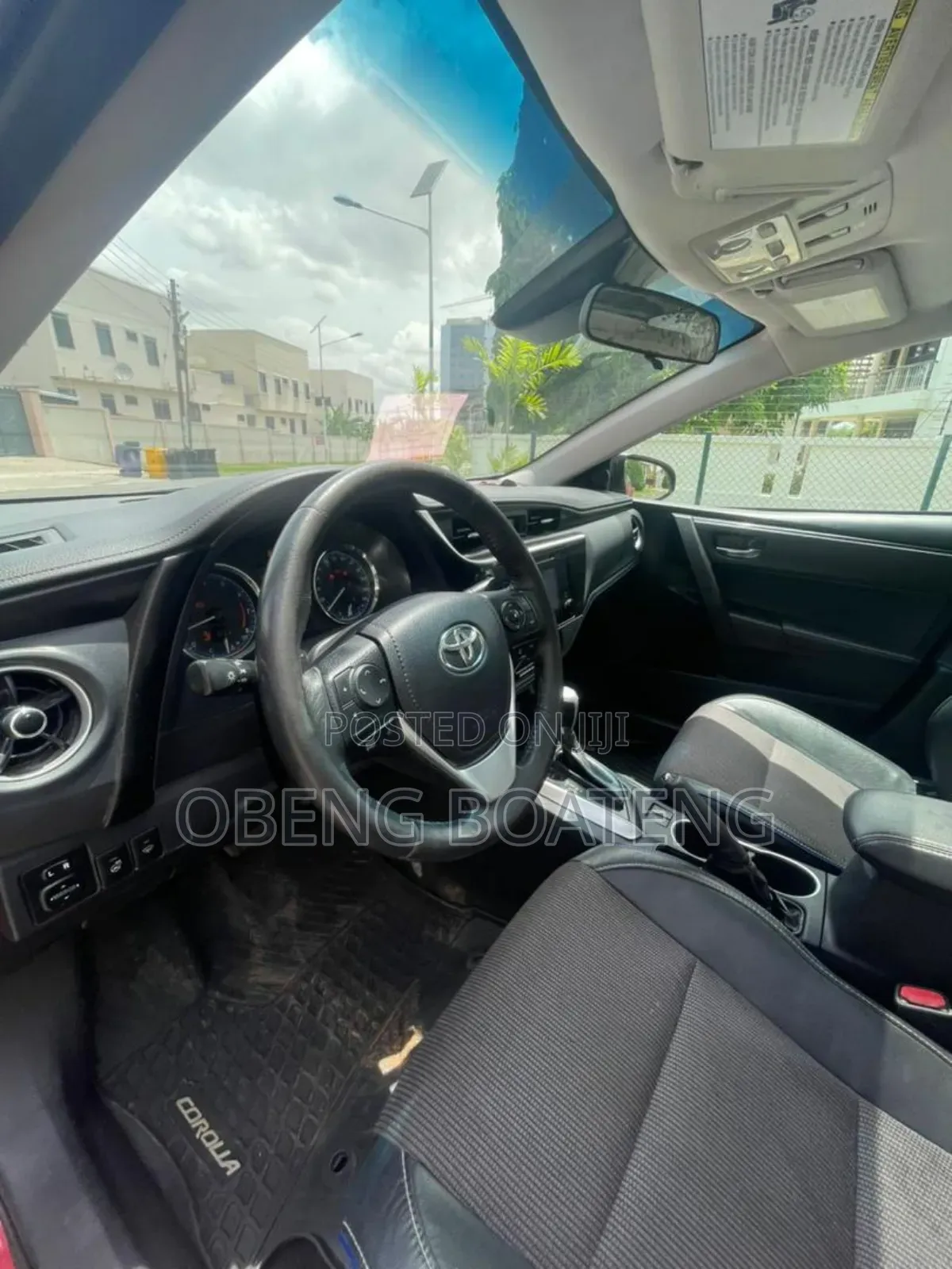 Toyota Corolla SE (1.8L 4cyl 2A) 2018 Red