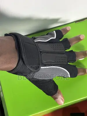 Quality Motorcycle Riding Gloves With Strong Grip