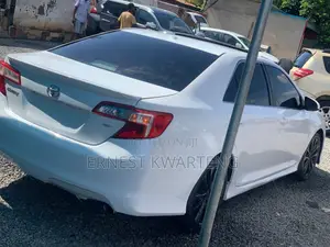 Toyota Camry 2014 White