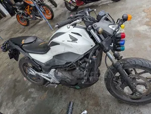 Honda VFR 700F 2016 White
