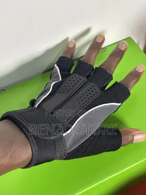 Durable Weight Training Gloves For Men And Women