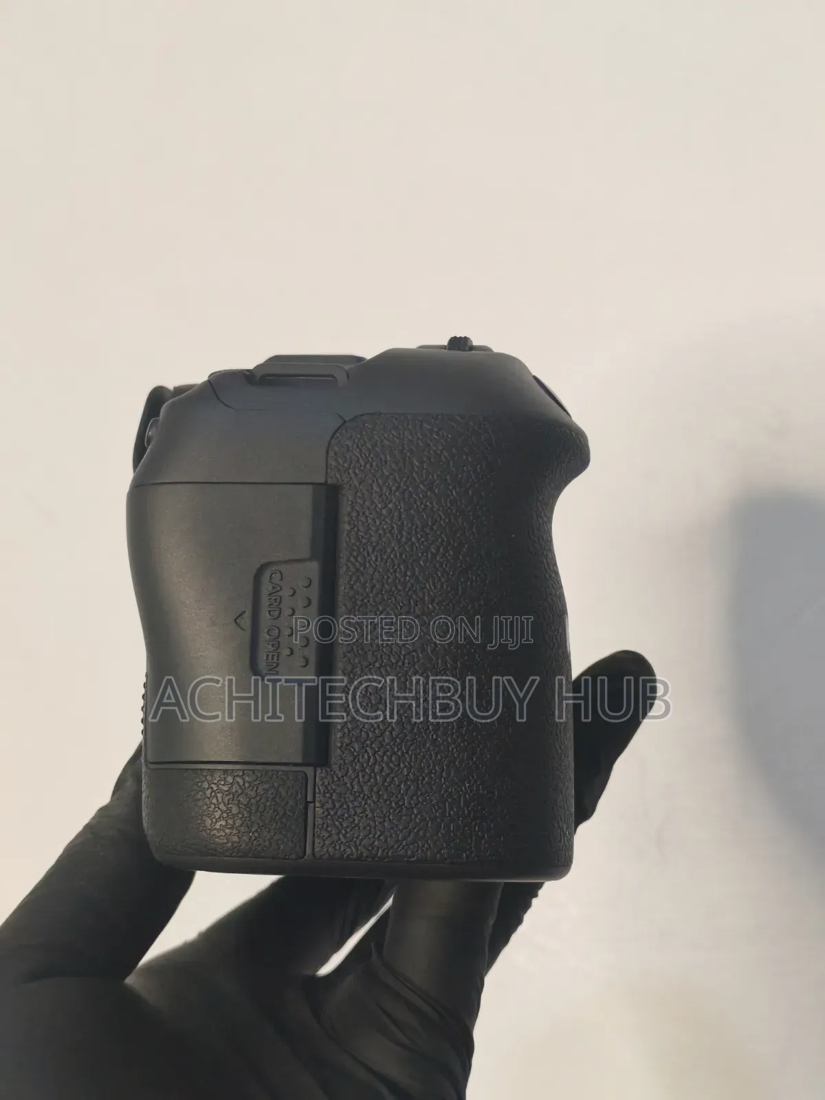 Canon Eos R6 – 98% Like New | Home Used | Full Set