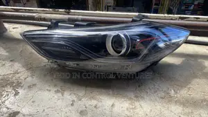 Hyundai Elantra 2017 Sports Type Headlight Spec