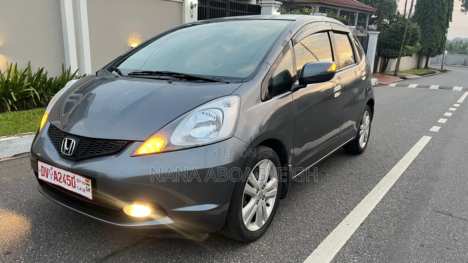 Honda Fit Automatic 2011 Gray