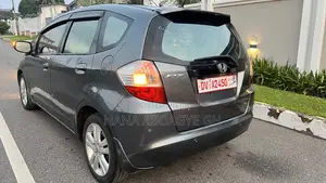Honda Fit Automatic 2011 Gray