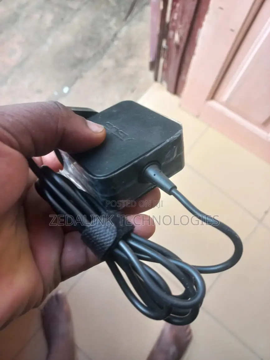 Brand New in Box .Asus Laptop Charger Connector (Mm) Type C.