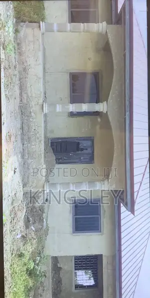 5bdrm House in Near Millennium City, Kasoa for sale