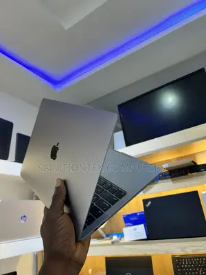 Laptop Apple MacBook Pro 2020 16GB Intel Core i5 SSD 512GB
