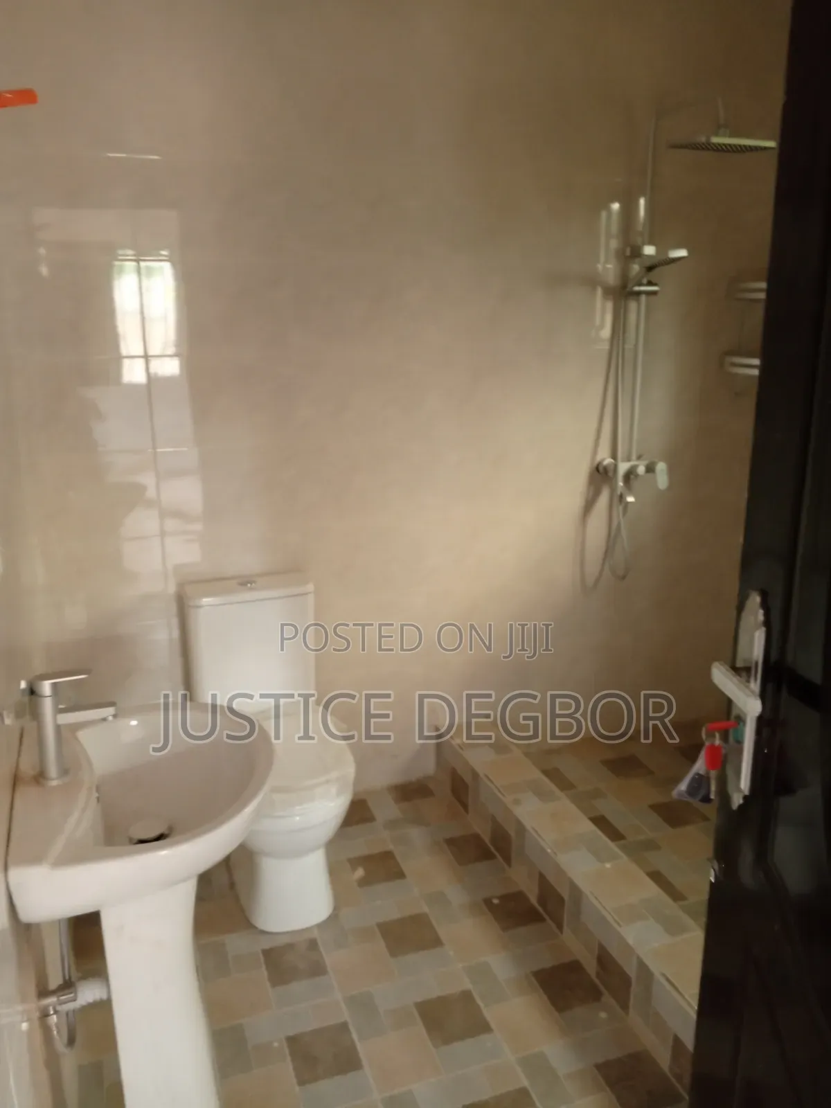 3bdrm Apartment in Bestchoice, Nyanmekye for rent
