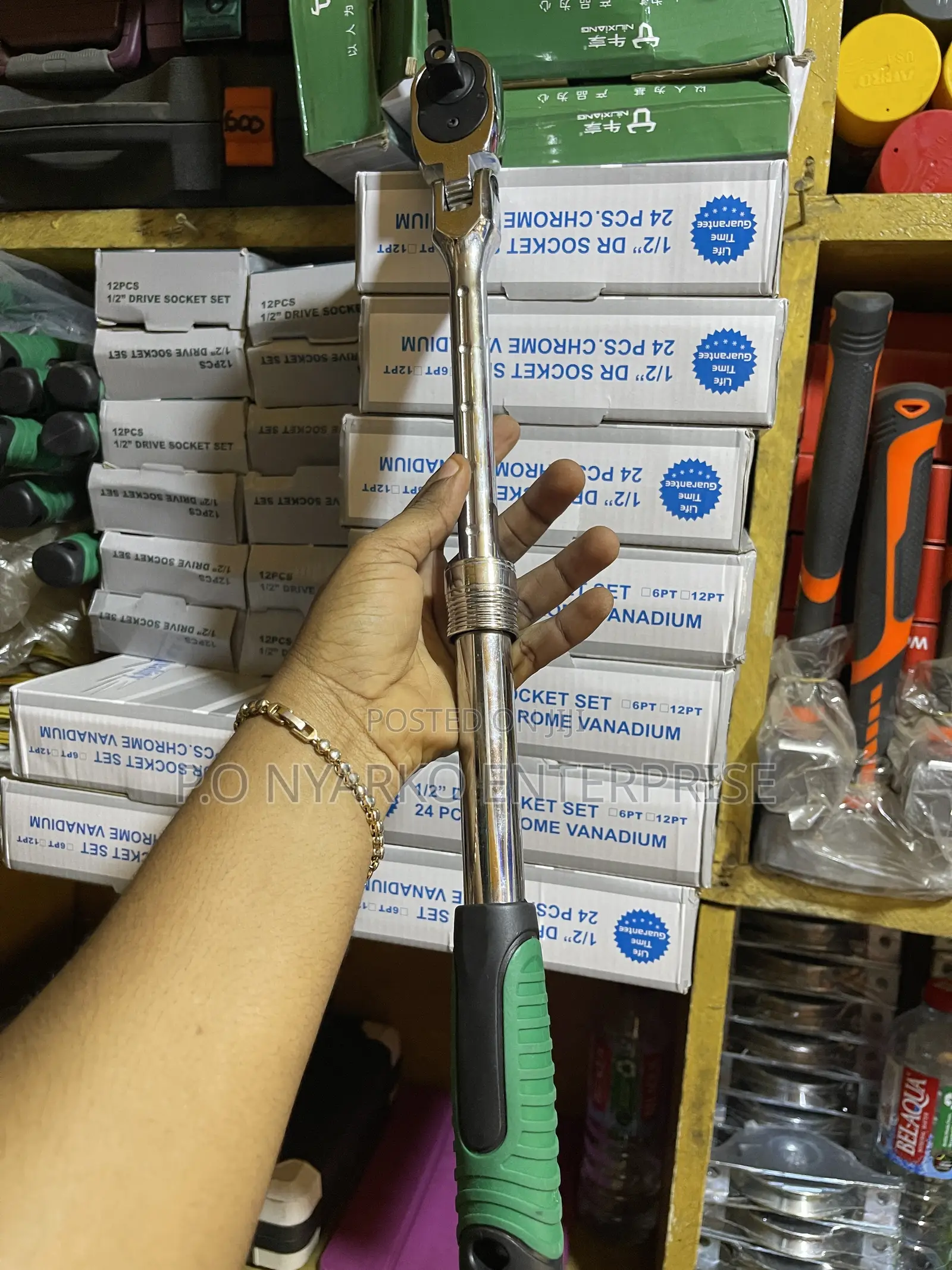 Adjustable Ratchet Bar