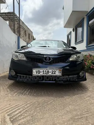 Toyota Camry SE 4dr Sedan (2.5L 4cyl 6A) 2014 Black
