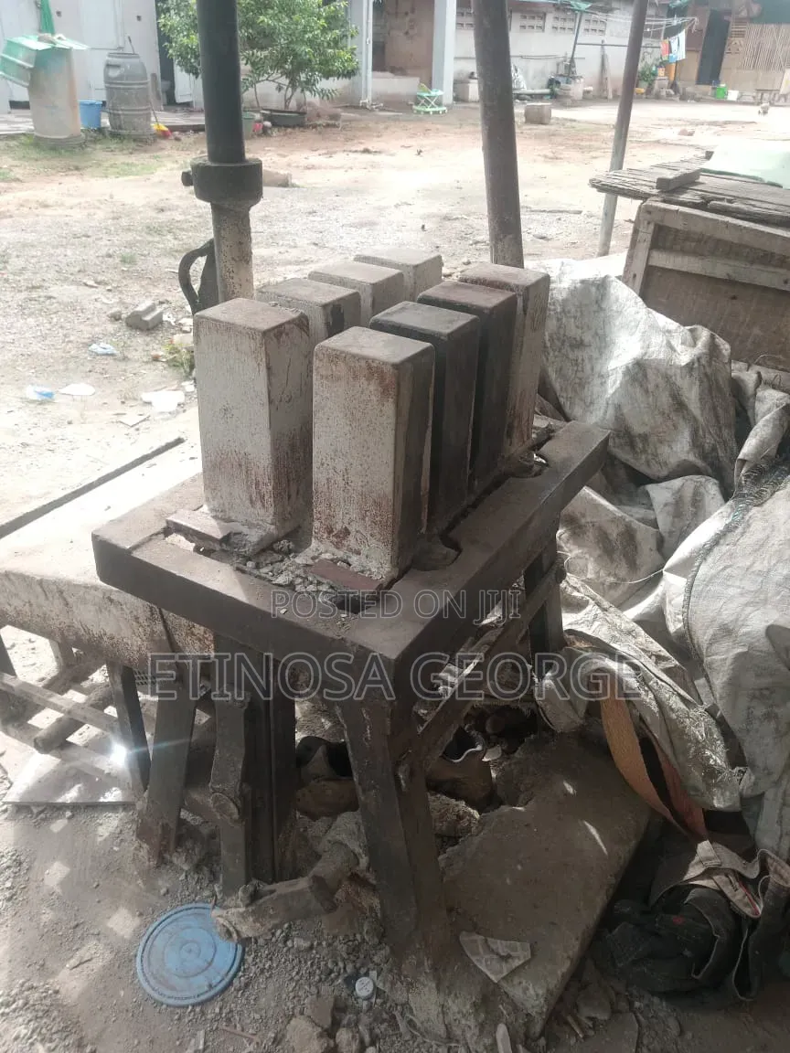 Block Molding Machine