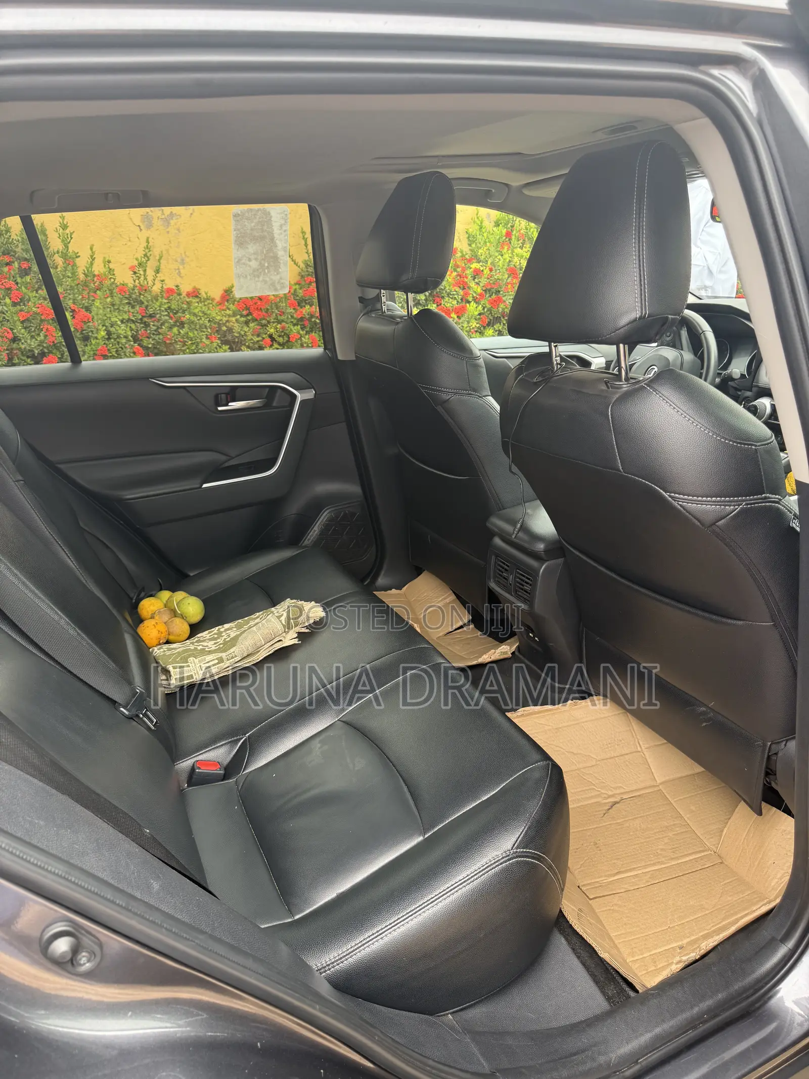 Toyota RAV4 XLE 2021