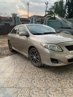 Toyota Corolla 1.8 Advanced 2009 Silver