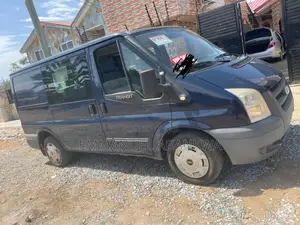 Ford Transit 2010 Blue