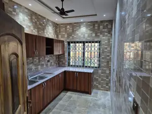 3bdrm Apartment in Ashongman Estate, Police Station for rent