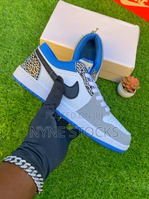 Nike Air Jordan 1 — Low