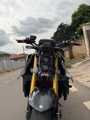 Suzuki GSX-S 2022 Black