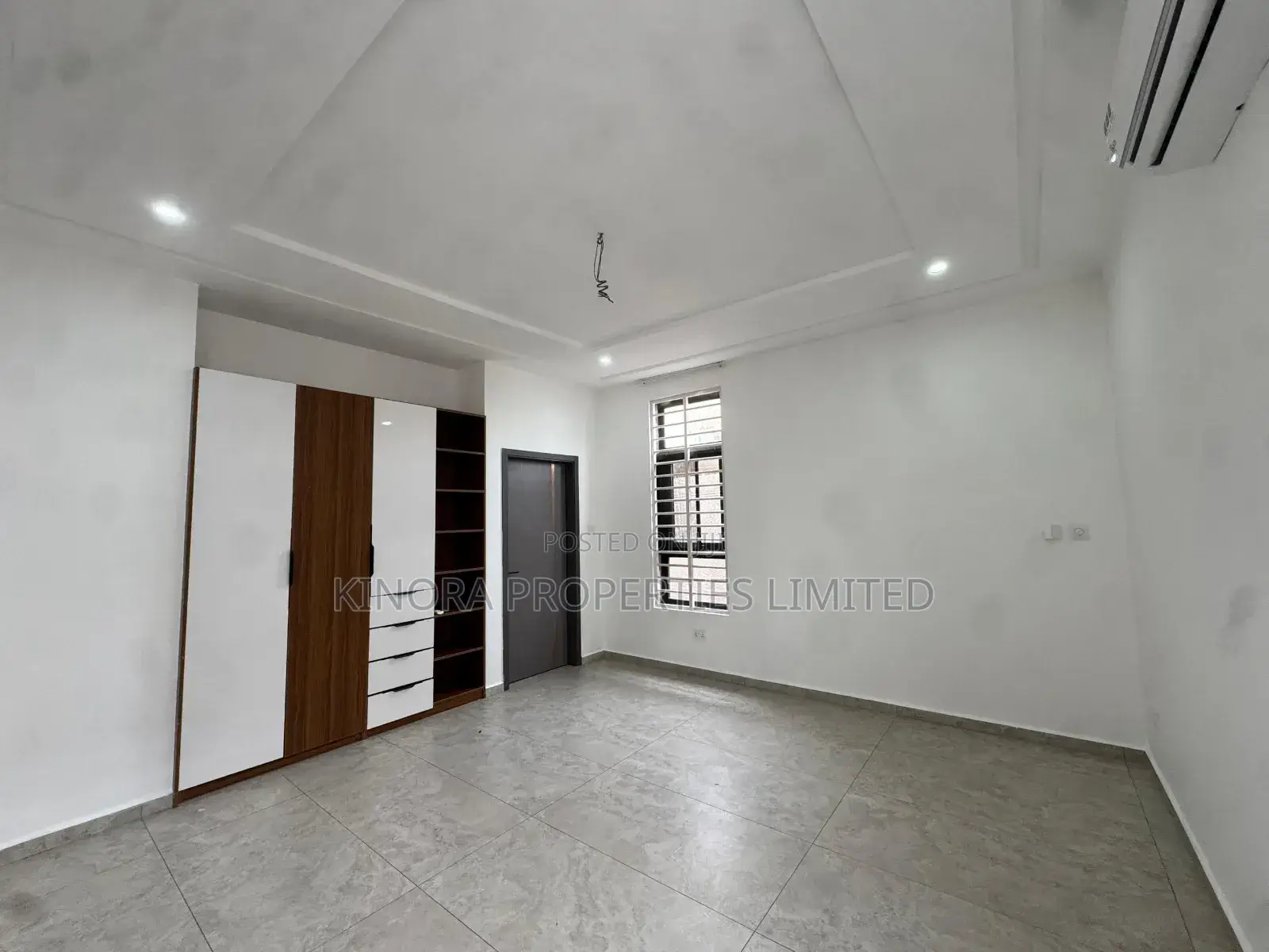 4bdrm Duplex in Ability Square for rent