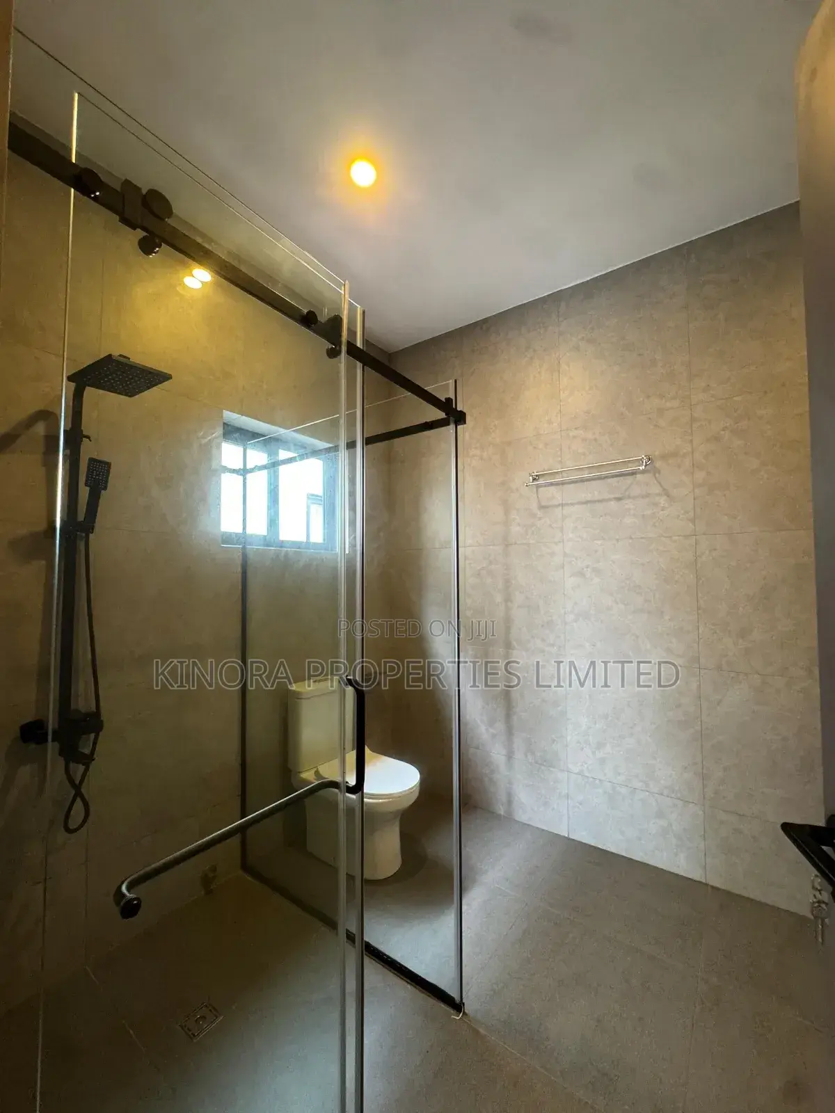 4bdrm Duplex in Ability Square for rent