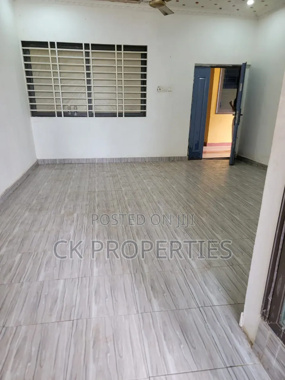 Mini Flat in Dome for rent