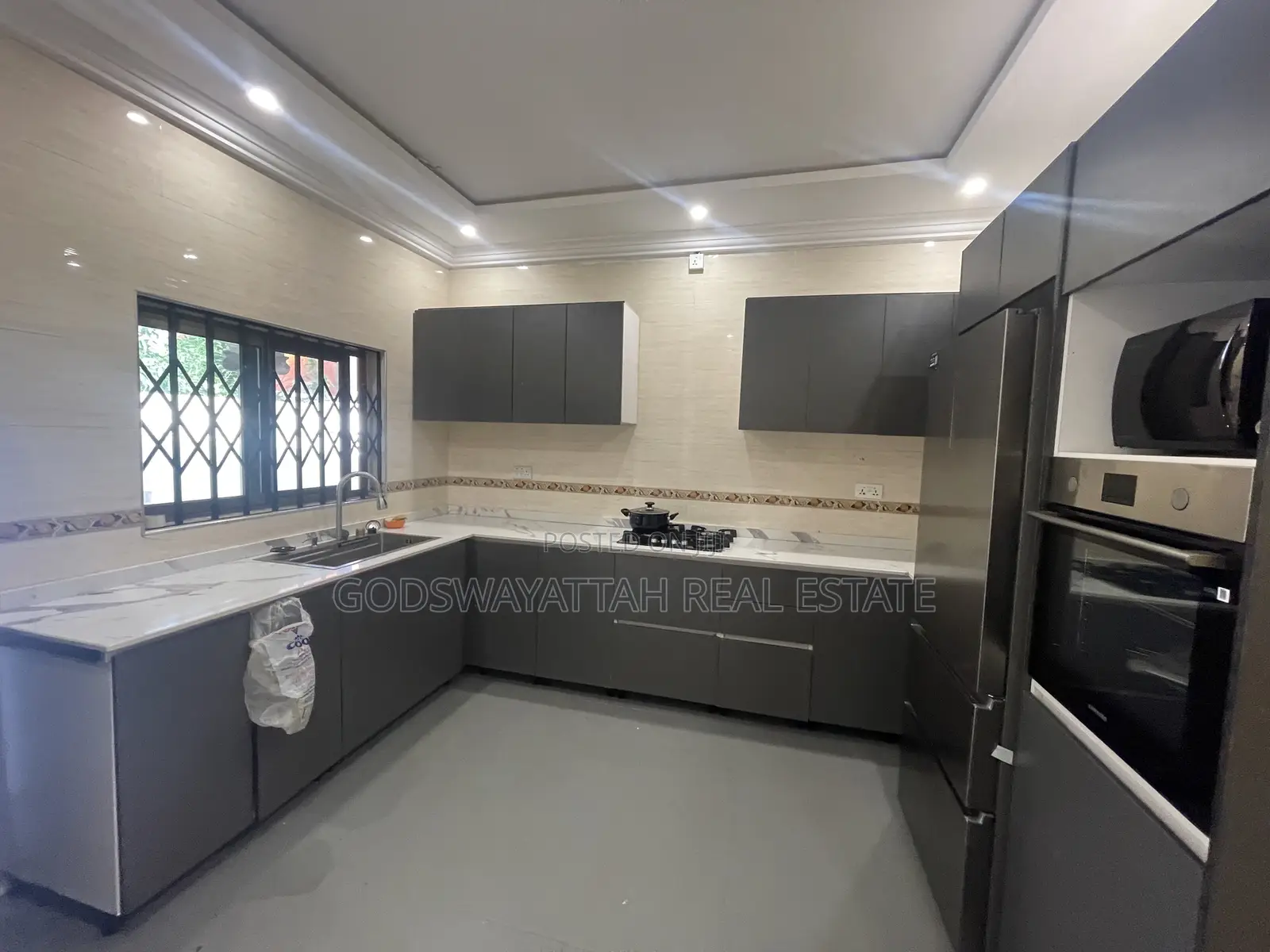 3bdrm House in East Legon, Adjiriganor for rent