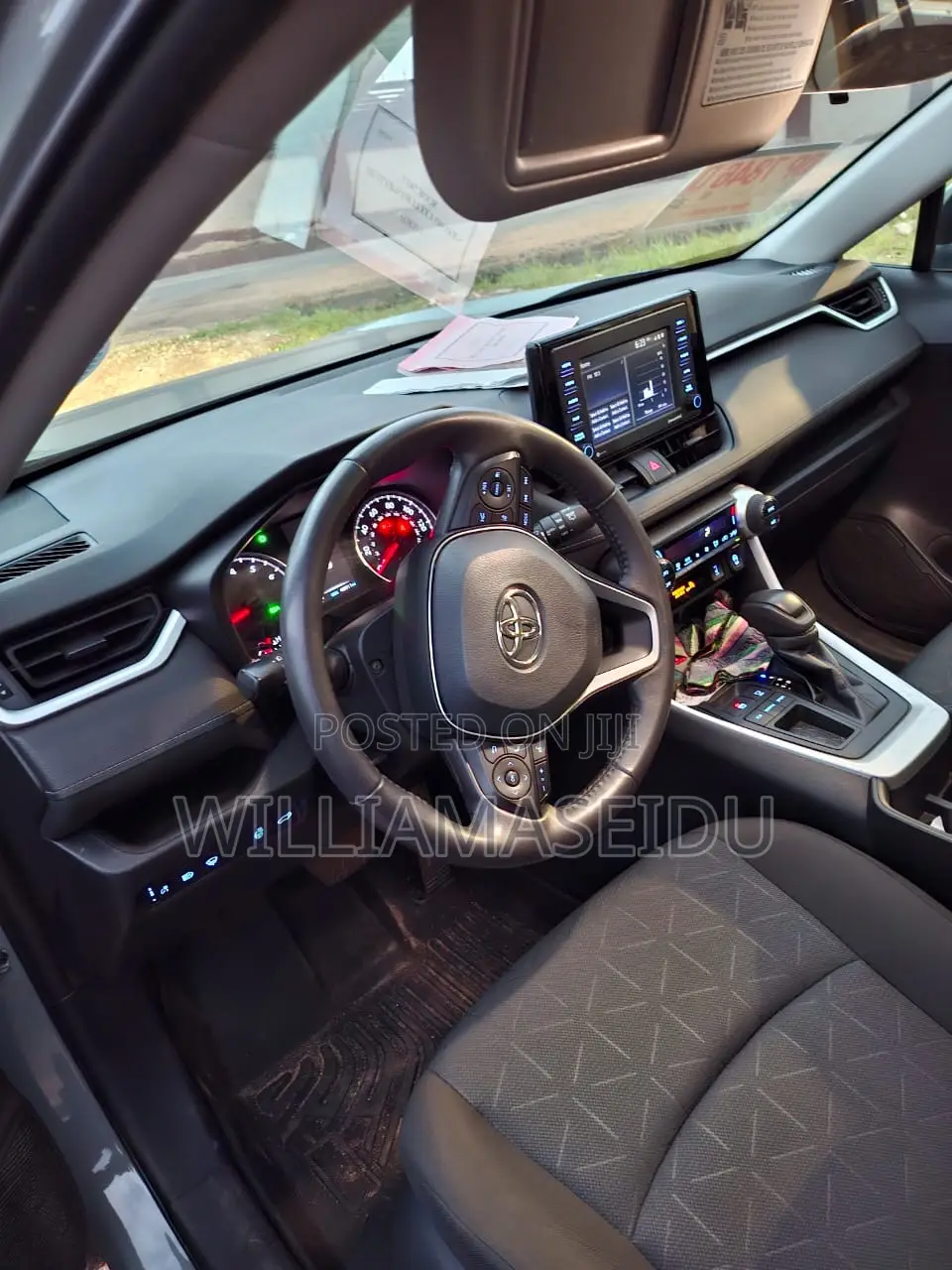 Toyota RAV4 XLE Premium AWD 2023 Gray